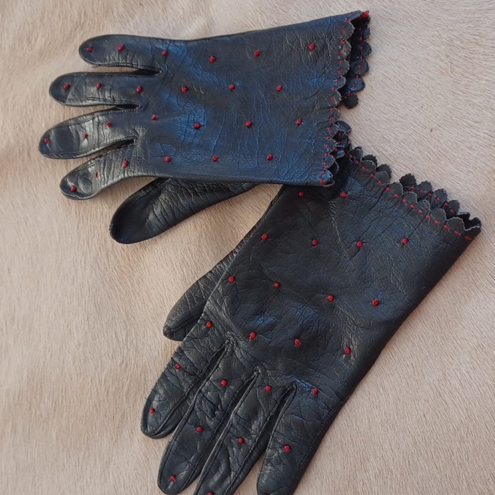 Vintage Leather Elegant Gloves